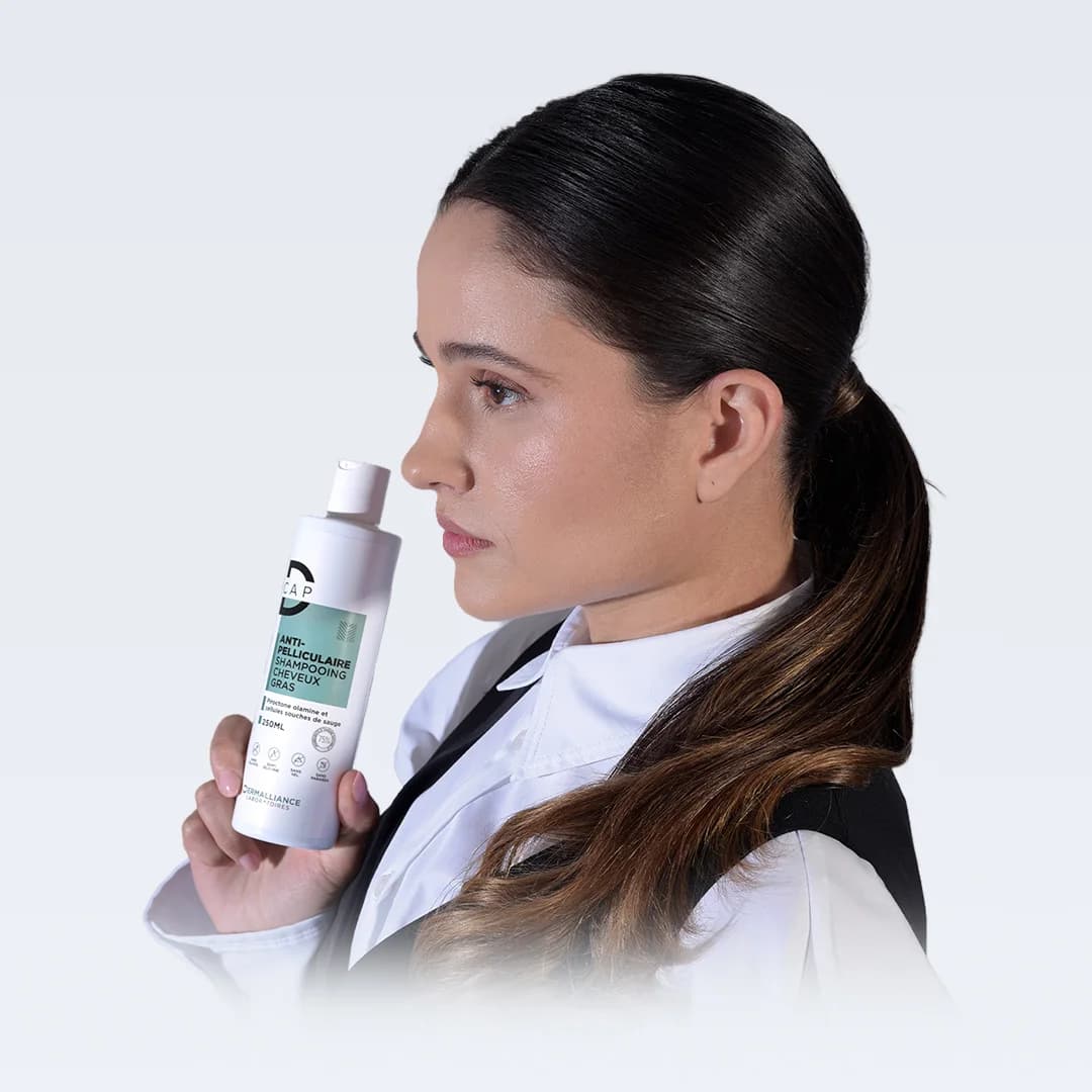 D-CAP ANTI-DANDRUFF SHAMPOO FOR OILY HAIR 250ML